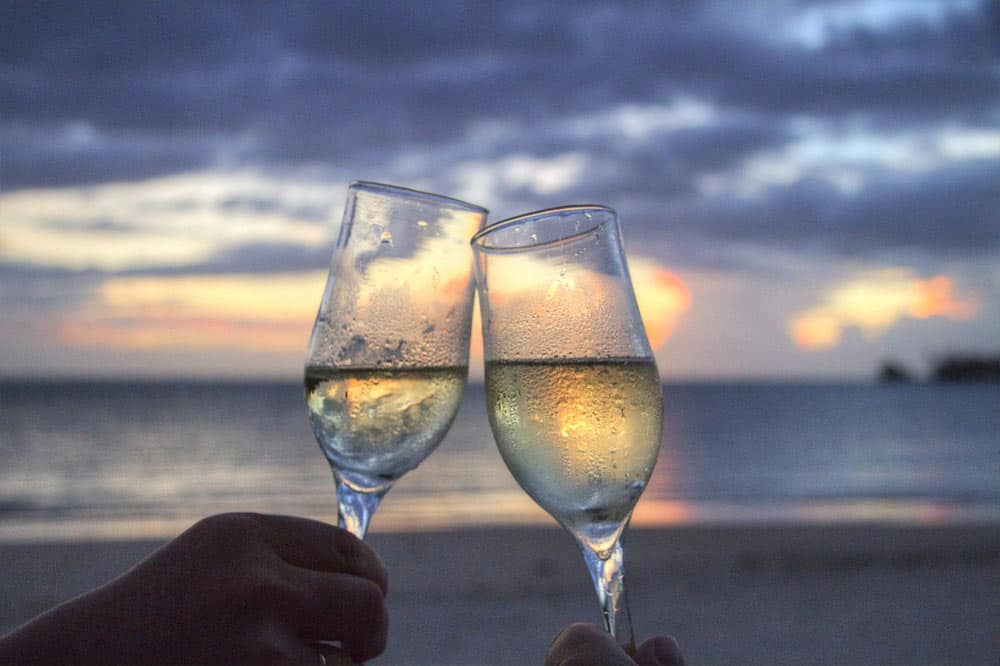wine glasses beach