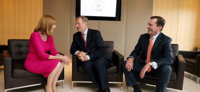 Susan Dargan, An Taoiseach Enda Kenny and Jay Hooley mark the 20th year of business for State Street in Ireland