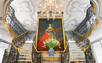 Maria Theresa lobby